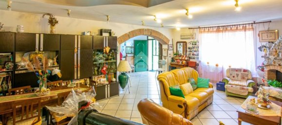 5 rooms House in Ferrara, Italy No. 213287 16