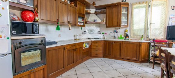 5 rooms House in Ferrara, Italy No. 213287 9