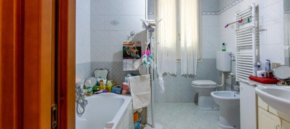 5 rooms House in Ferrara, Italy No. 213287 19