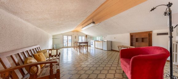 Квартира с 7 комнатами в Ареццо, Италия № 102913 17