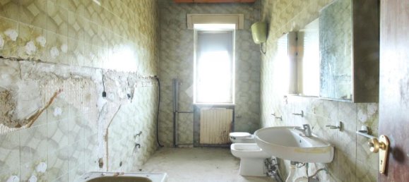 Casa de 3 dormitorios en Ortona, Italy No. 302236 12