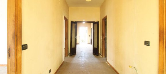 Casa de 3 dormitorios en Ortona, Italy No. 302236 8