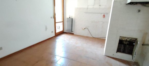 Apartamento de 6 dormitorios en Siena, Italy No. 380756 8