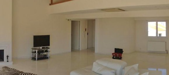 4 salles propriété à vendre à Voula, Vari-Voula-Vouliagmeni, East Attica, Attica, Greece № 8012 7