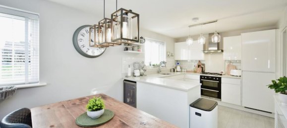 3 bedrooms House in Newington, United Kingdom No. 10600 33