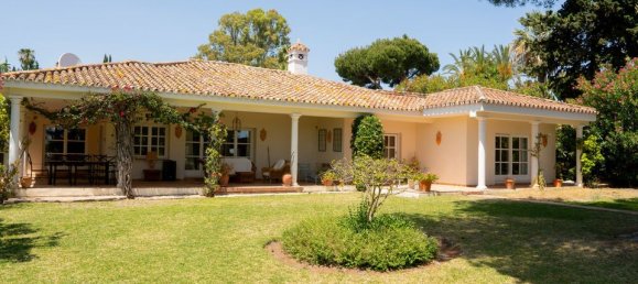 3 bedrooms Villa in Estepona, Spain No. 186119 13