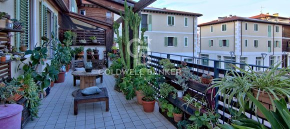 Apartamento de 3 dormitorios en Portoferraio, Italy No. 349489 2
