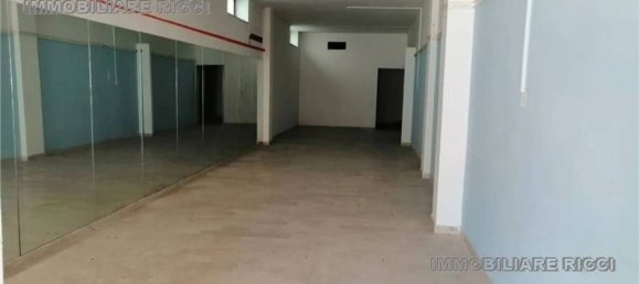Propiedad comercial de 4 habitaciónes en Pontecorvo, Italy No. 116073 10