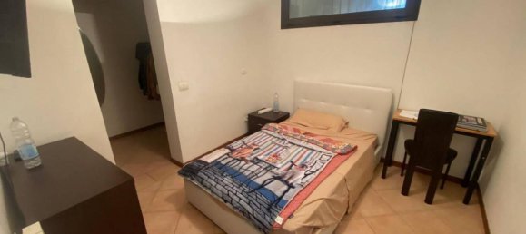 4 rooms Apartment in Rome, Italy No. 28200 10