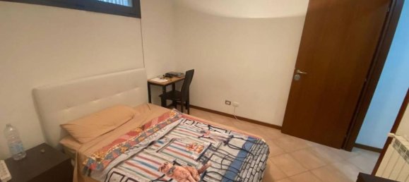 4 rooms Apartment in Rome, Italy No. 28200 9