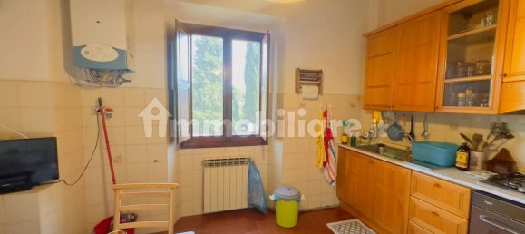 2 bedrooms Apartment in Florence, Italy No. 74454 3