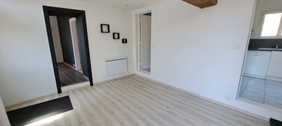 Adosado de 4 dormitorios en Thorigny-sur-Oreuse, France No. 283559 2