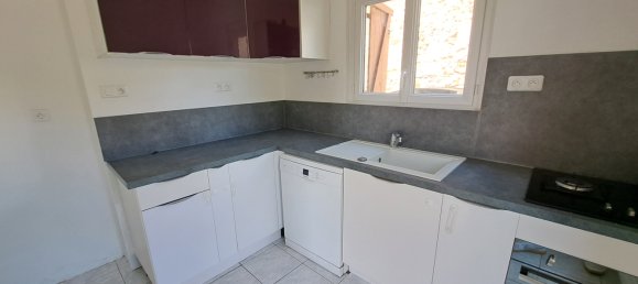 Adosado de 4 dormitorios en Thorigny-sur-Oreuse, France No. 283559 3