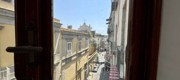 4 bedrooms Apartment in Naples, Italy No. 260100 20