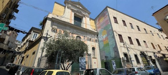 4 bedrooms Apartment in Naples, Italy No. 260100 28