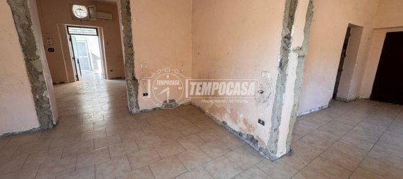 4 bedrooms Apartment in Naples, Italy No. 260100 12