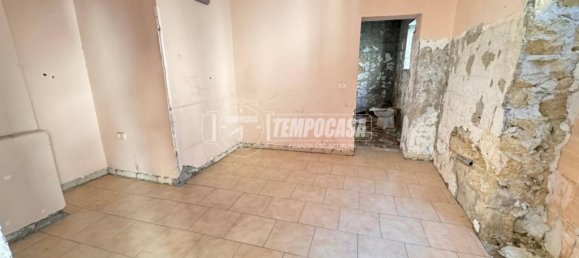 4 bedrooms Apartment in Naples, Italy No. 260100 4