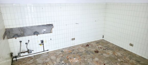 4 rooms Apartment in Carugo, Italy No. 333689 5