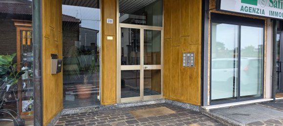 4 rooms Apartment in Carugo, Italy No. 333689 16