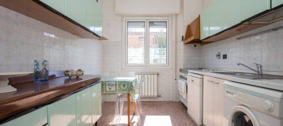 Apartamento de 2 dormitorios en Genoa, Italy No. 311352 6