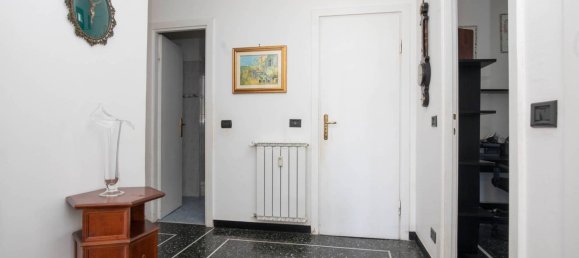 Apartamento de 2 dormitorios en Genoa, Italy No. 311352 16