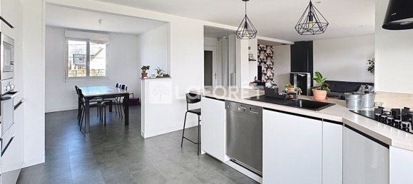 5 bedrooms House in Concarneau, France No. 52340 10