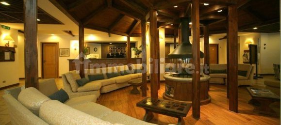 2 Schlafzimmer Wohnung in Cortina d'Ampezzo, Italy, Nr. 357199 4