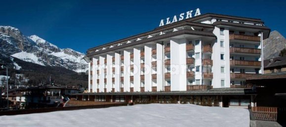 2 Schlafzimmer Wohnung in Cortina d'Ampezzo, Italy, Nr. 357199 2