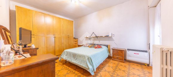 Здание с 8 комнатами в Гуидония Монтечельо, Италия № 110726 19