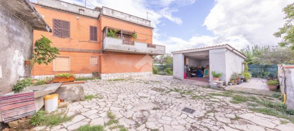 Здание с 8 комнатами в Гуидония Монтечельо, Италия № 110726 17