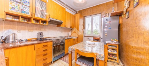 Здание с 8 комнатами в Гуидония Монтечельо, Италия № 110726 6