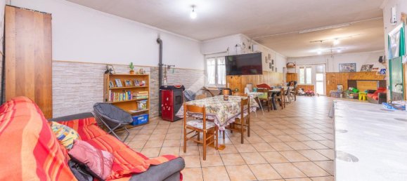 Здание с 8 комнатами в Гуидония Монтечельо, Италия № 110726 12