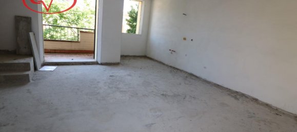 6 rooms House in Terranuova Bracciolini, Italy No. 231793 9