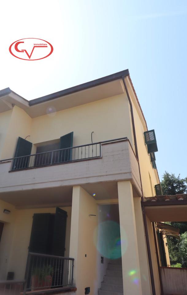6 rooms House in Terranuova Bracciolini, Italy No. 231793