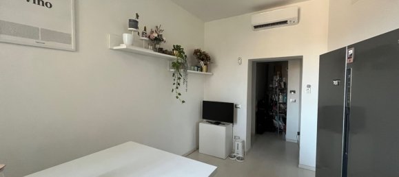 6 rooms Apartment in Livorno, Italy No. 268715 18