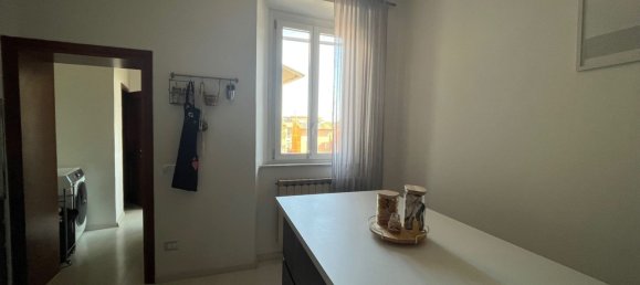 6 rooms Apartment in Livorno, Italy No. 268715 17