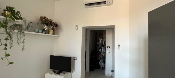 6 rooms Apartment in Livorno, Italy No. 268715 15