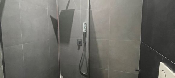 6 rooms Apartment in Livorno, Italy No. 268715 12