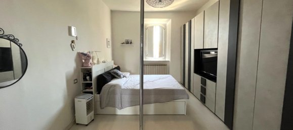 6 rooms Apartment in Livorno, Italy No. 268715 22