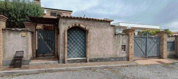 3 rooms House in Pomezia, Italy No. 12628 2