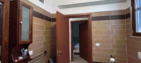 3 rooms House in Pomezia, Italy No. 12628 5