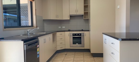 Apartamento de 3 dormitorios en Emerald, Australia No. 247 5