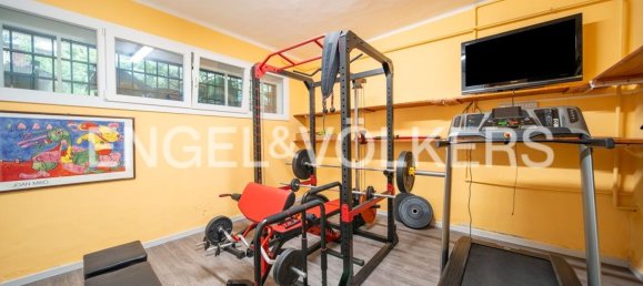 Вилла с 8 комнатами в Леньяно, Италия № 132397 26