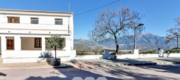 12 bedrooms House in Vinuela, Spain No. 128522 4