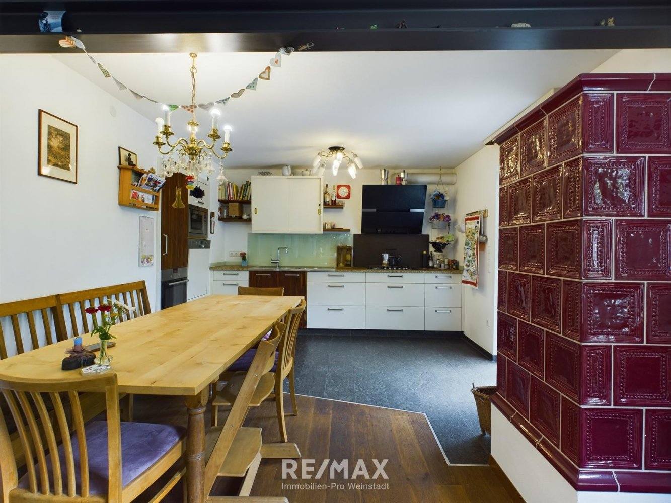 Таунхаус с 4 спальнями в Goppingen, Германия № 39645