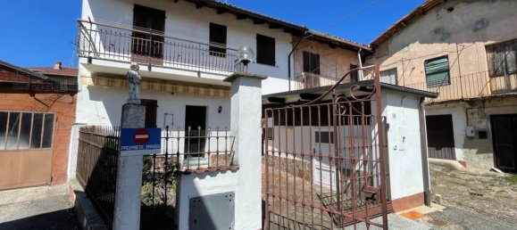 2 bedrooms Villa in Villarboit, Italy No. 297156 2