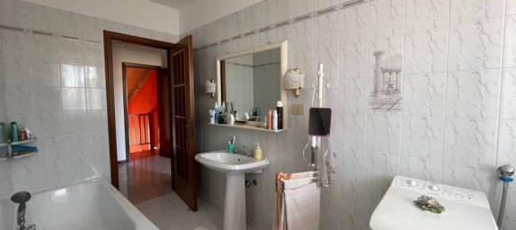 2 bedrooms Villa in Villarboit, Italy No. 297156 32