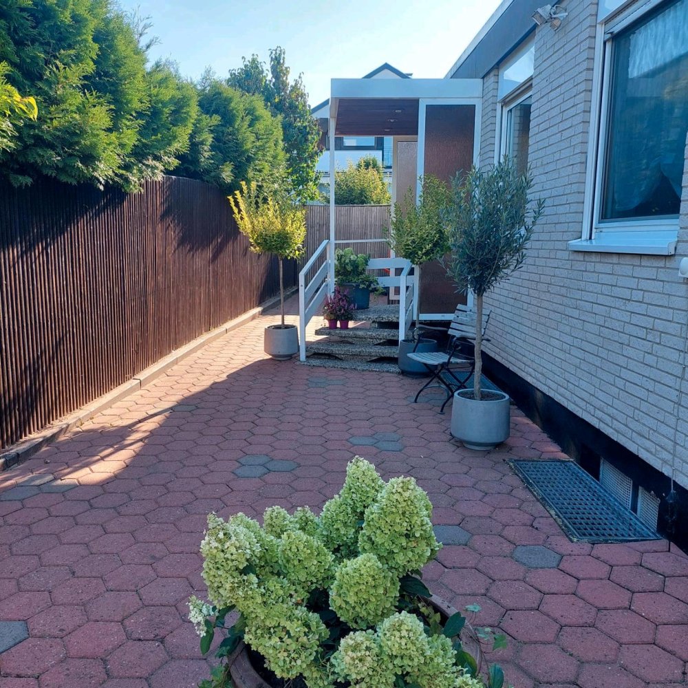 3 bedrooms Townhouse in Hanover, Germany No. 291711