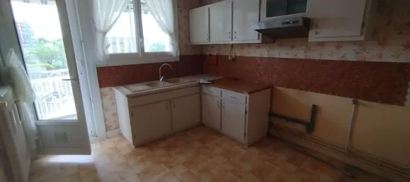 3 bedrooms Apartment in Sarthe, France No. 296280 8