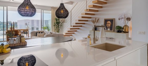 3 bedrooms House in Estepona, Spain No. 147436 5